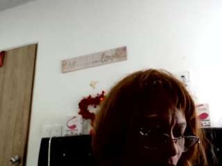 bustyxmilf