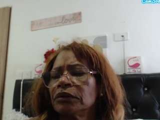 bustyxmilf