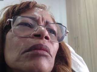 bustyxmilf