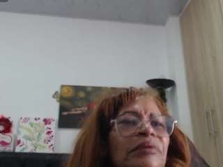 bustyxmilf