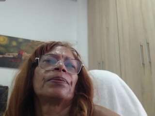 bustyxmilf