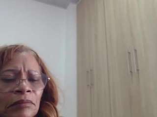 bustyxmilf