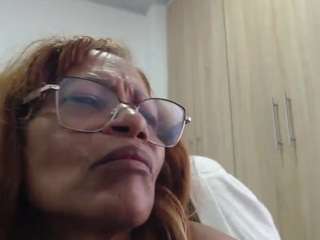 bustyxmilf