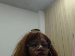 bustyxmilf