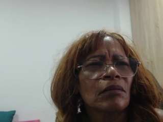 bustyxmilf