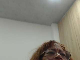 bustyxmilf