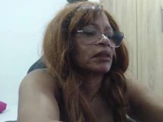 BustyXMilf live cam preview