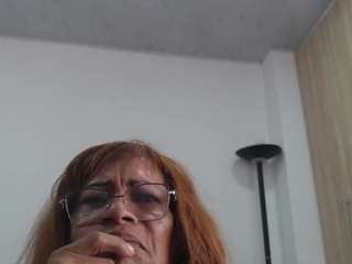 BustyXMilf live cam preview