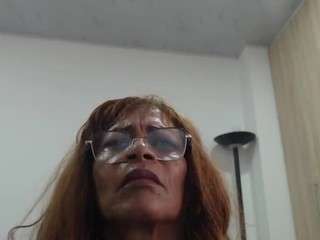 BustyXMilf live cam preview