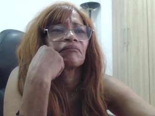 BustyXMilf live cam preview