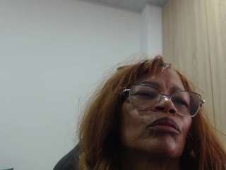 BustyXMilf live cam preview