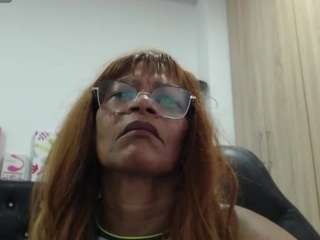 bustyxmilf