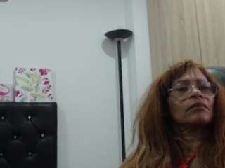 bustyxmilf