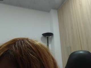 bustyxmilf