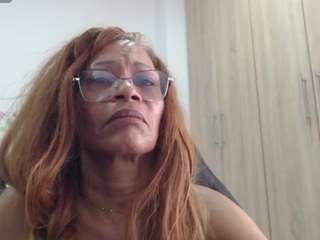 bustyxmilf