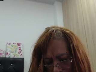 bustyxmilf