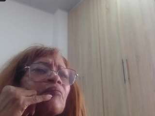bustyxmilf