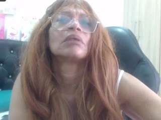 bustyxmilf