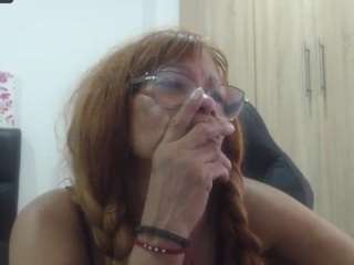 bustyxmilf
