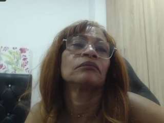 BustyXMilf live cam preview