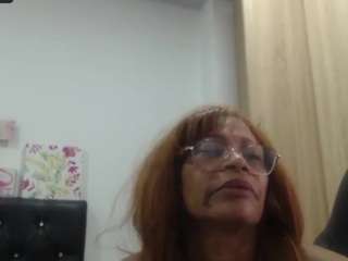 BustyXMilf live cam preview
