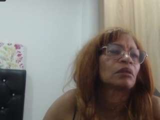 bustyxmilf
