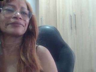 bustyxmilf