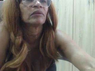 bustyxmilf webcam