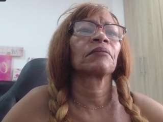 bustyxmilf