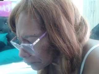 bustyxmilf