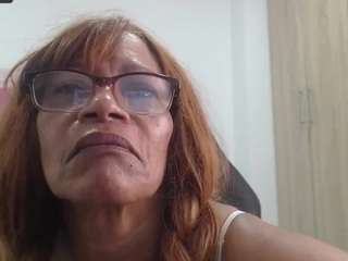 bustyxmilf