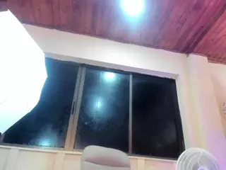 chloee-rossee's Live Sex Cam Show
