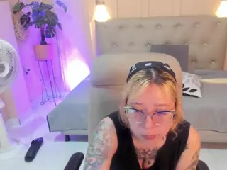 chloee-rossee's Live Sex Cam Show