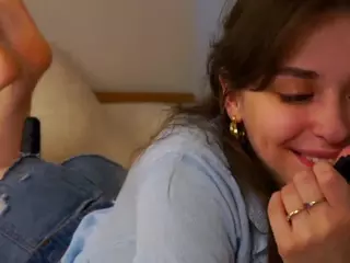ElgaHaddock's Live Sex Cam Show