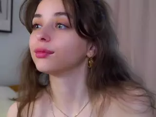 ElgaHaddock's Live Sex Cam Show