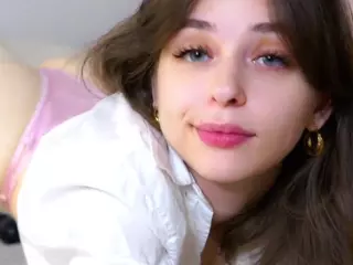 ElgaHaddock's Live Sex Cam Show