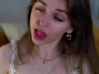ElgaHaddock's Live Sex Cam Show