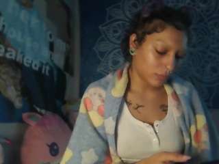 kittytoezzz Live Webcam on CamSoda
