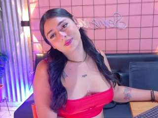 mensia-hernandez Live Webcam on CamSoda