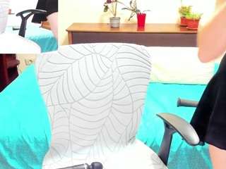 yourhotmery from CamSoda is Freechat