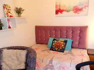 Blear Horny Girl's Live Sex Cam Show