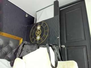 dalaymoore Live Webcam on CamSoda