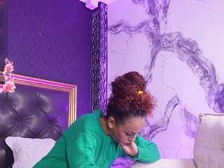 dalaymoore Live Webcam on CamSoda