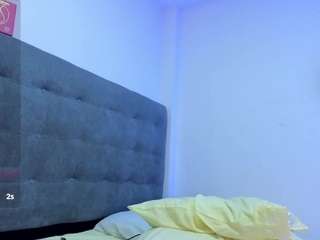 DalayMoore live cam preview