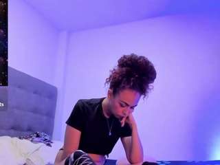 DalayMoore live cam preview