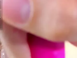 Lovely-Allison's Live Sex Cam Show