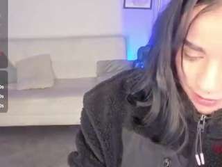 niicole-fox2 Live Webcam on CamSoda