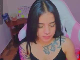 Niicole-Fox2 live cam