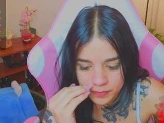 niicole-fox2 live webcam show