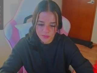 Niicole-Fox2 live cam preview
